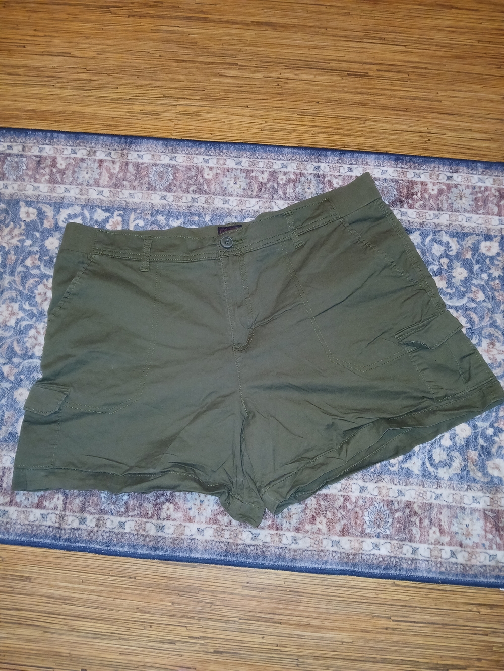 Lee Women's Olive Cargo Shorts